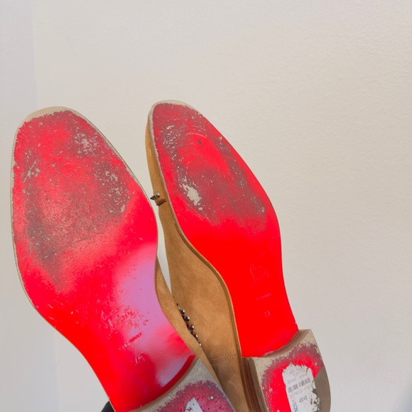 Men’s Christian Louboutin Chelsea boot- Tan Suede - Picture 2 of 2